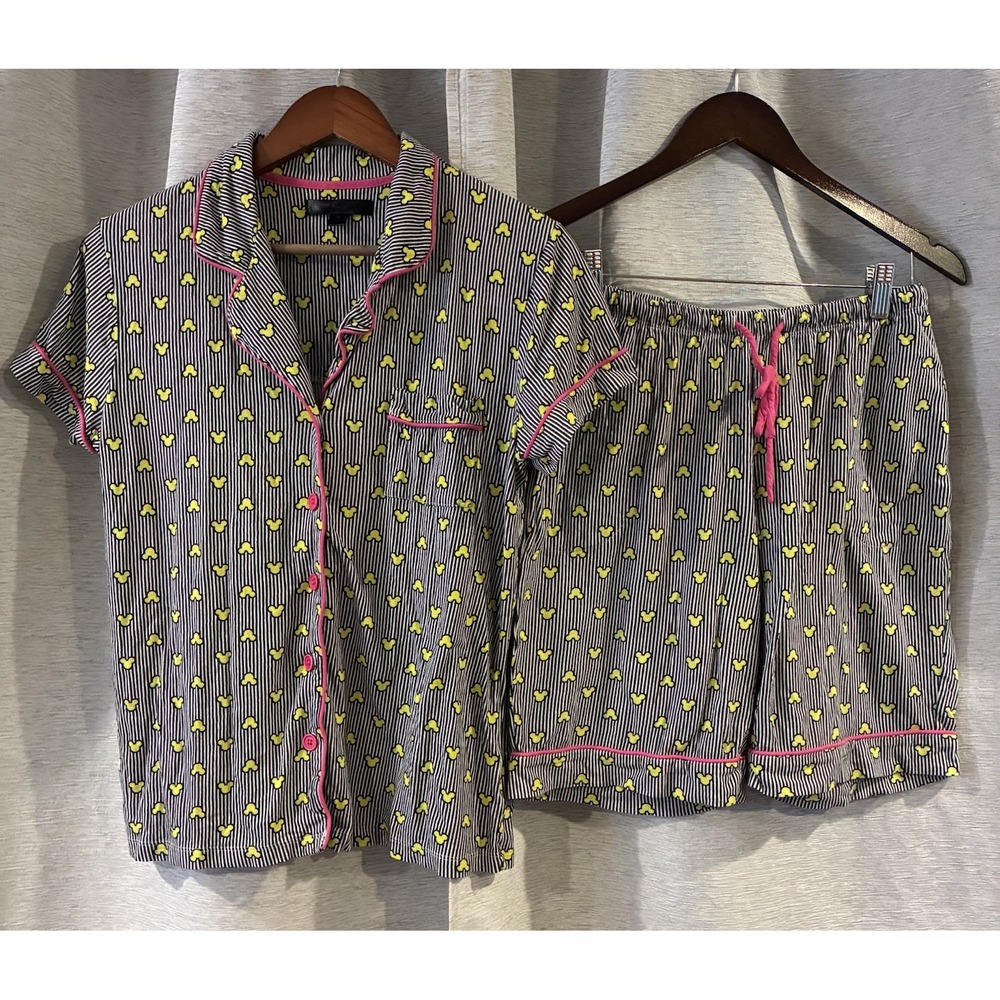 Disney All Over Print Pajama Set Shorts Size Medium Mickey